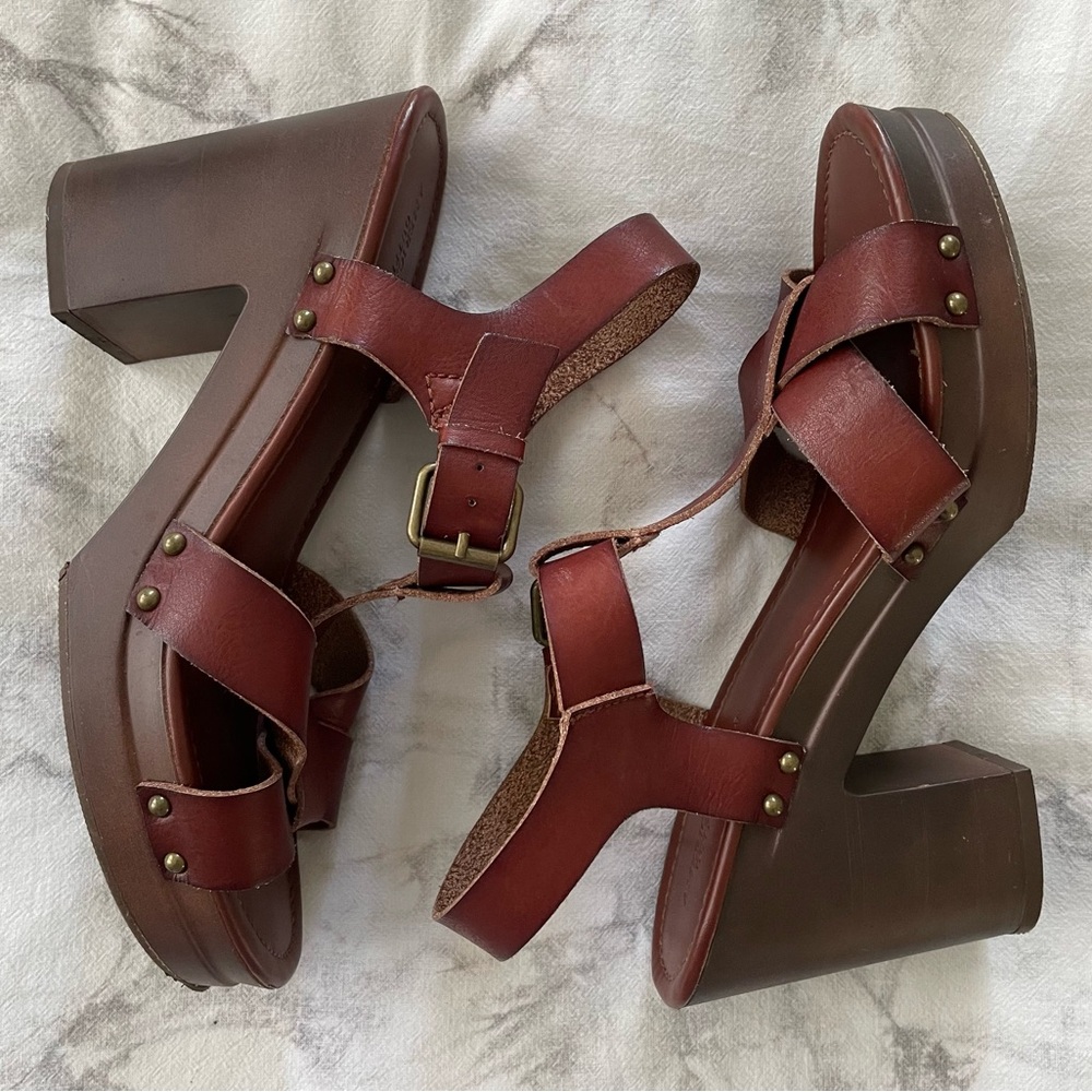 American Eagle Outfitters Brown Leather Platform Sandals Women’s Size 8